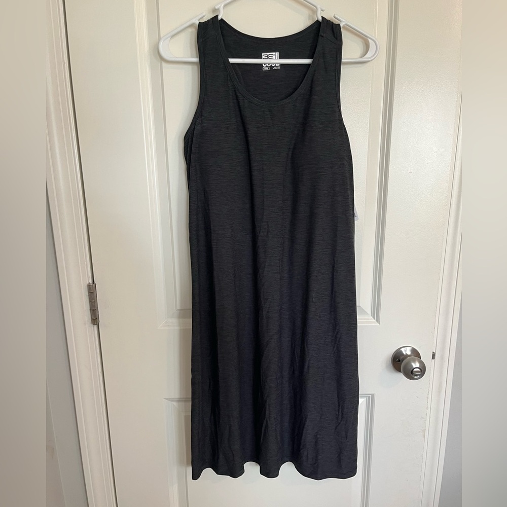 32 Degrees Black Scoop Neck Sleeveless Midi Dress